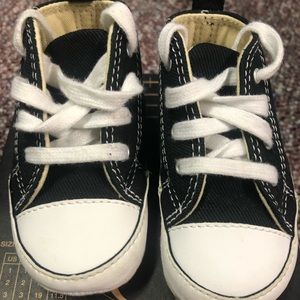 Converse boys crib shoe